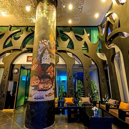 Raha Grand Hotel Patong Eksteriør billede