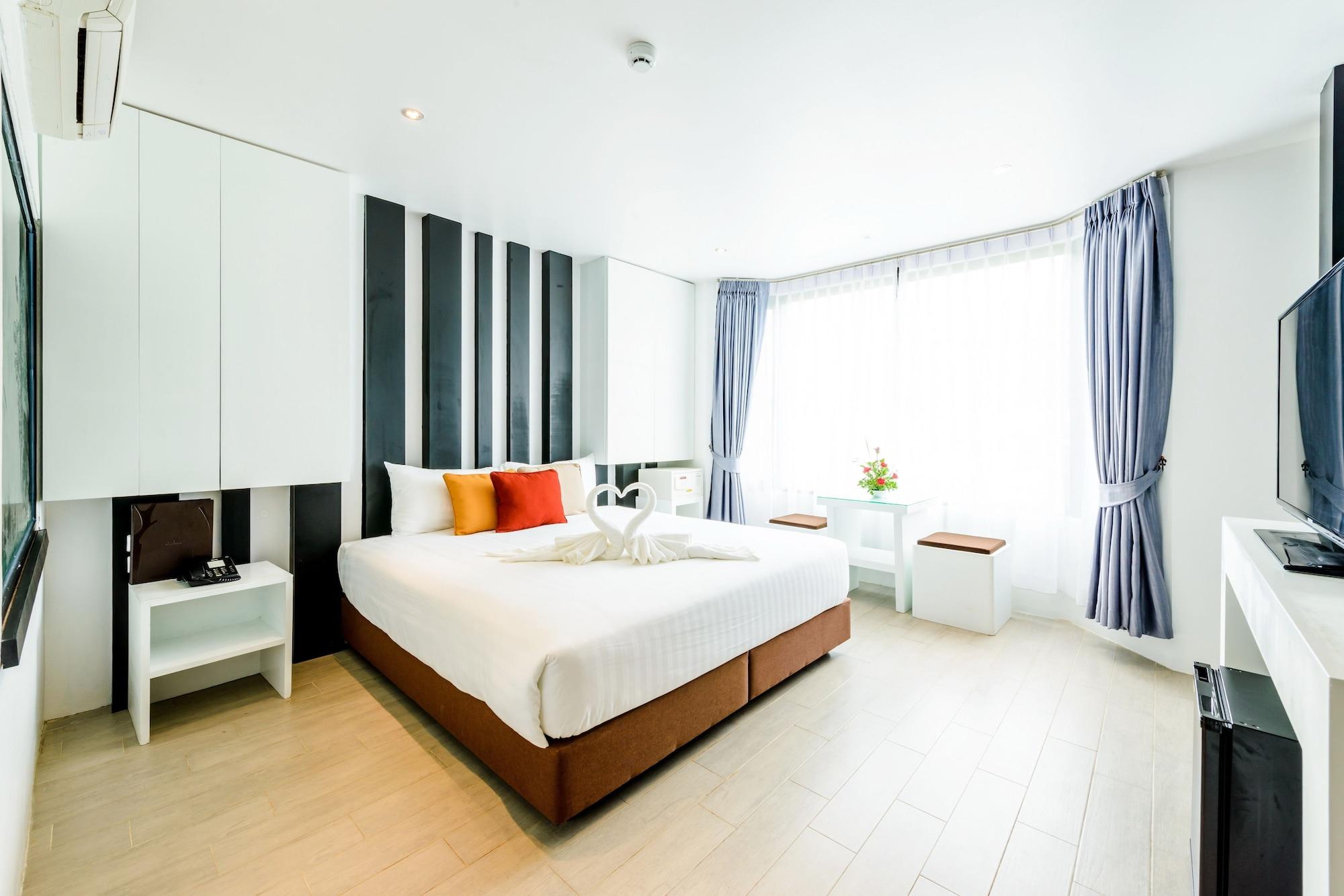 Raha Grand Hotel Patong Eksteriør billede