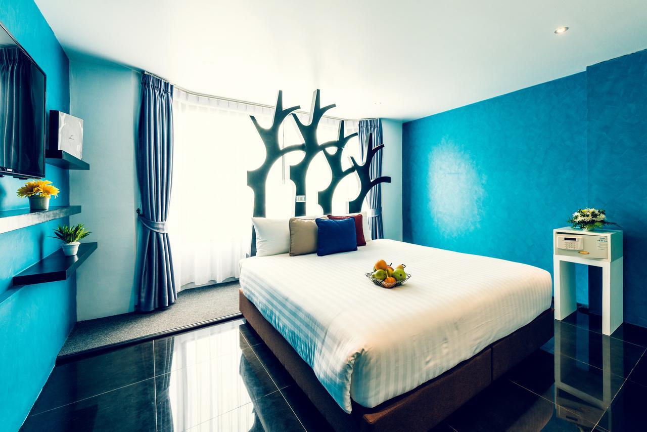 Raha Grand Hotel Patong Eksteriør billede