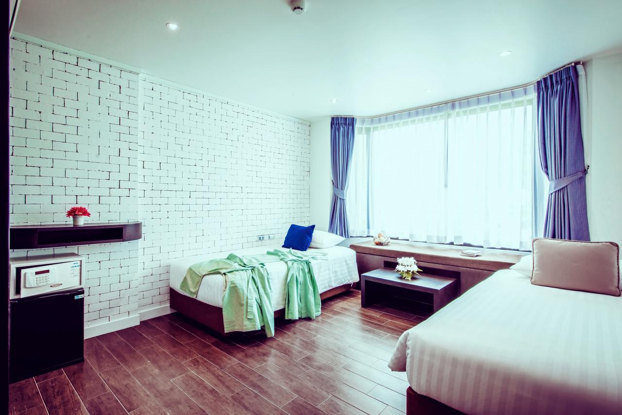 Raha Grand Hotel Patong Værelse billede